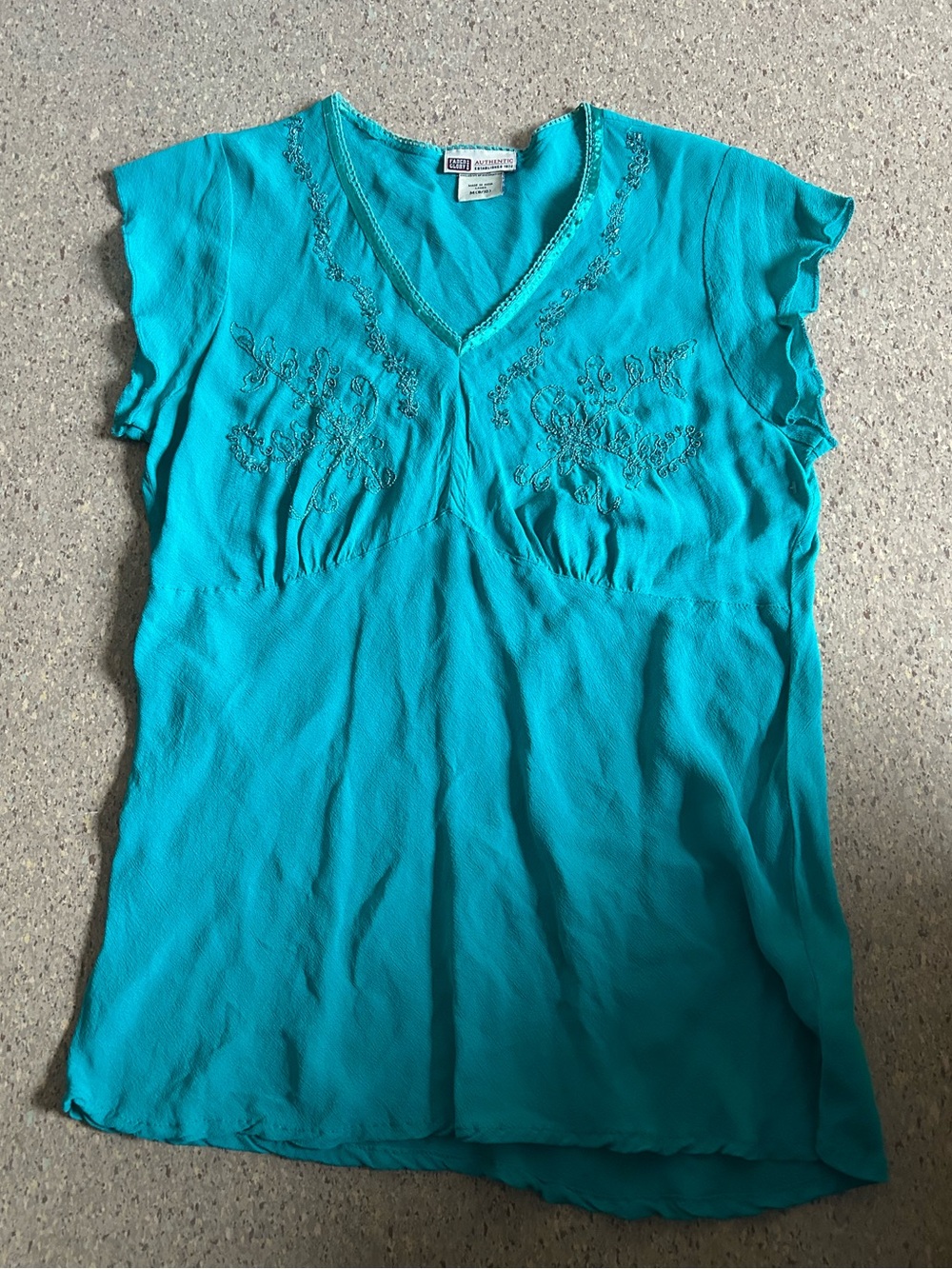 Vintage Faded Glory Turquoise Embroidered V-Neck Women's Top